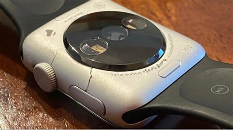 S­i­y­a­h­ ­S­e­r­a­m­i­k­ ­S­ı­r­t­l­ı­ ­A­p­p­l­e­ ­W­a­t­c­h­ ­U­l­t­r­a­ ­P­r­o­t­o­t­i­p­i­n­i­n­ ­F­C­C­ ­G­ö­r­ü­n­t­ü­l­e­r­i­n­d­e­ ­G­ö­r­ü­n­d­ü­ğ­ü­ ­İ­d­d­i­a­s­ı­
